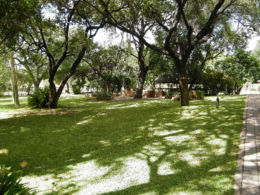 Sunbird Lodge Пхалаборва Экстерьер фото