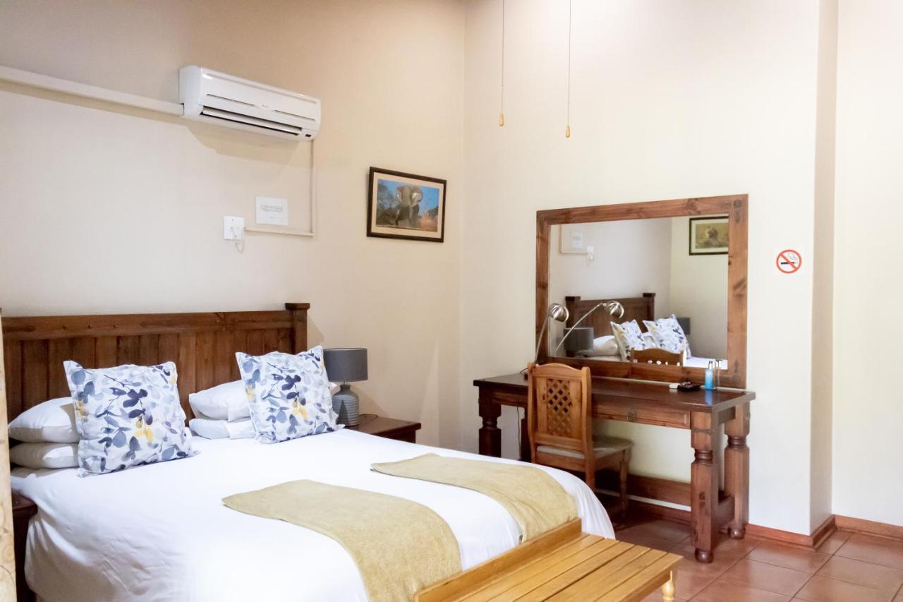 Sunbird Lodge Пхалаборва Экстерьер фото