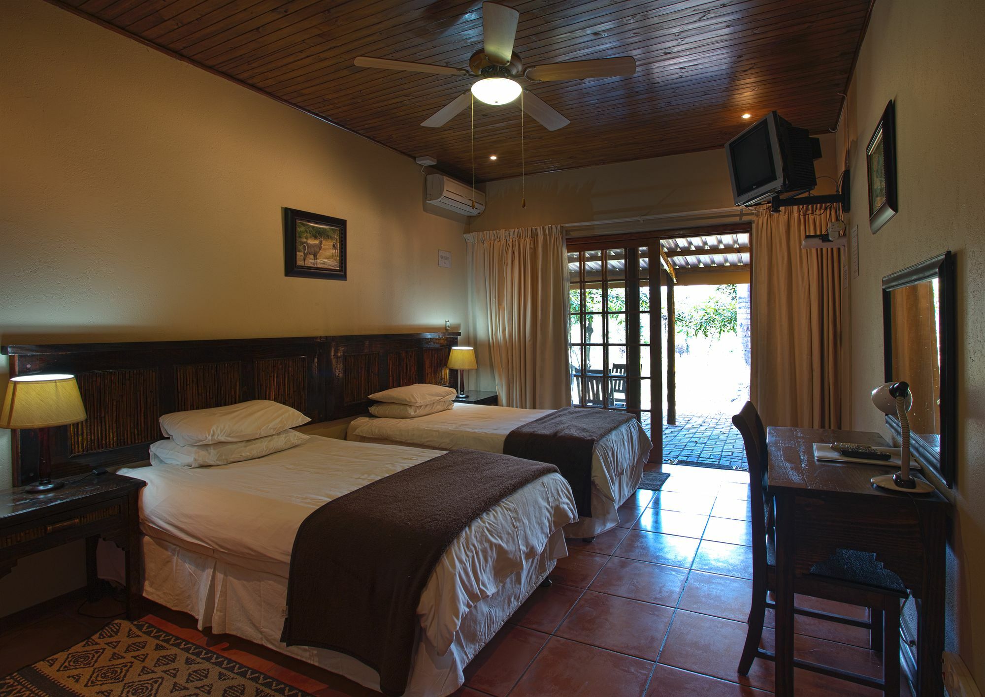 Sunbird Lodge Пхалаборва Экстерьер фото
