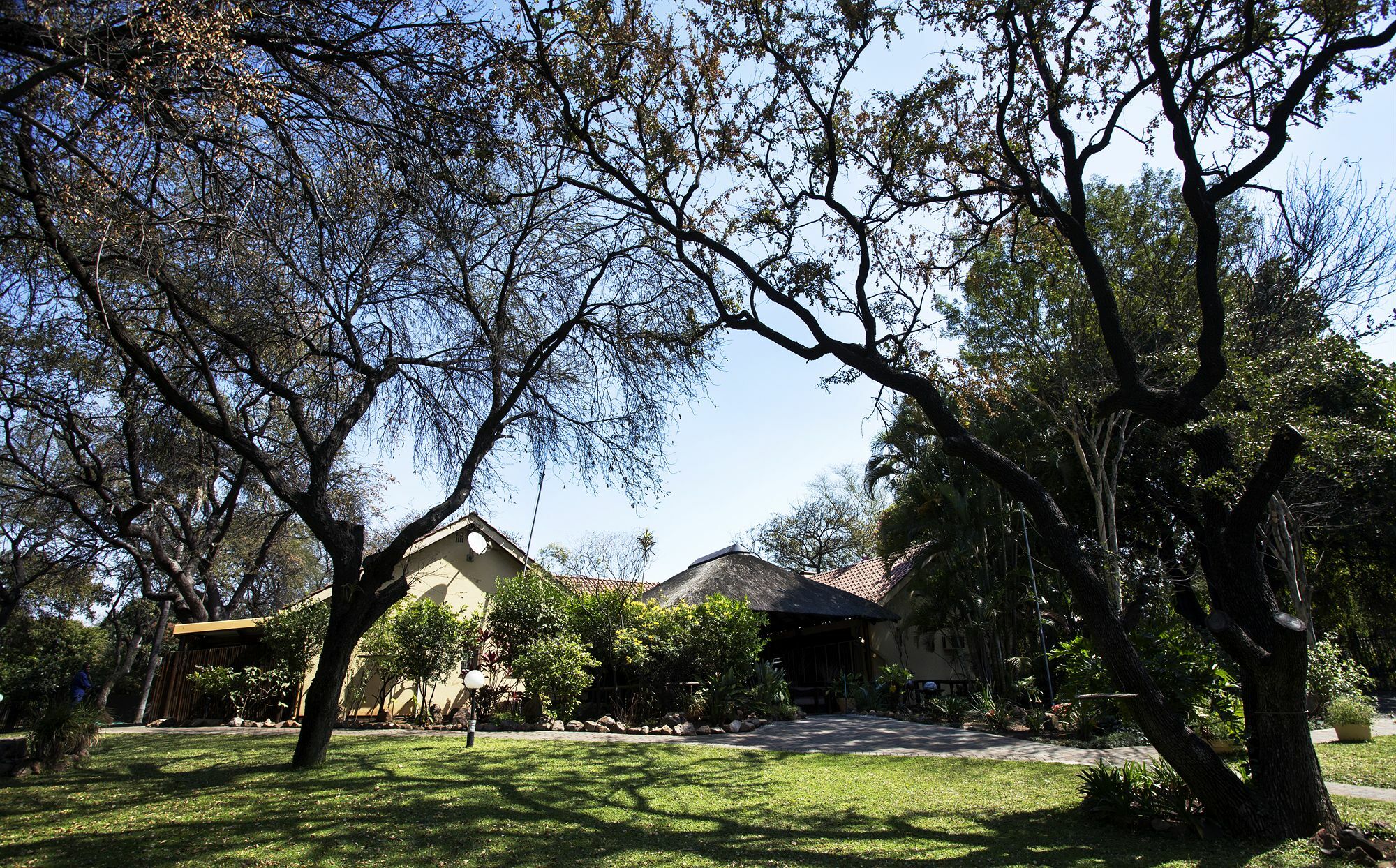 Sunbird Lodge Пхалаборва Экстерьер фото