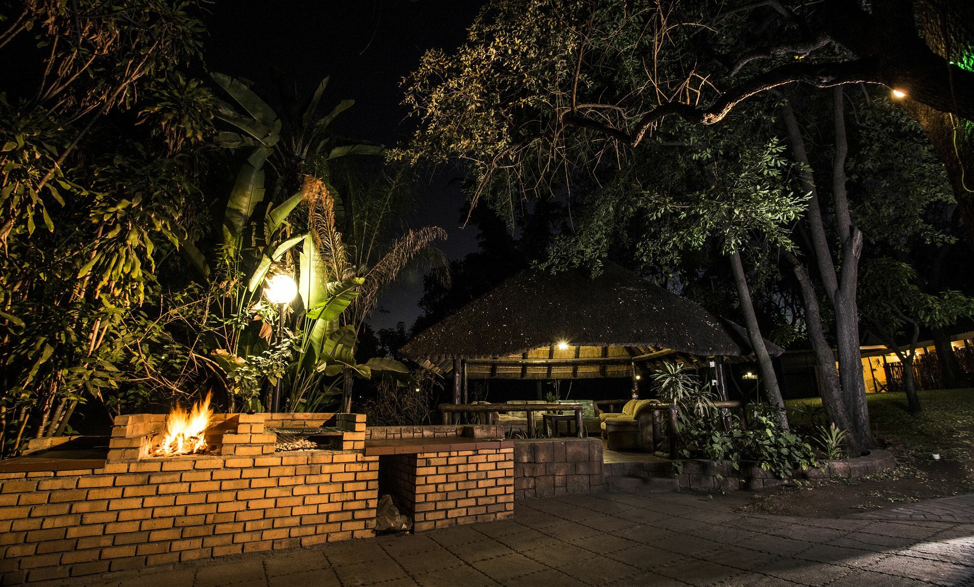 Sunbird Lodge Пхалаборва Экстерьер фото